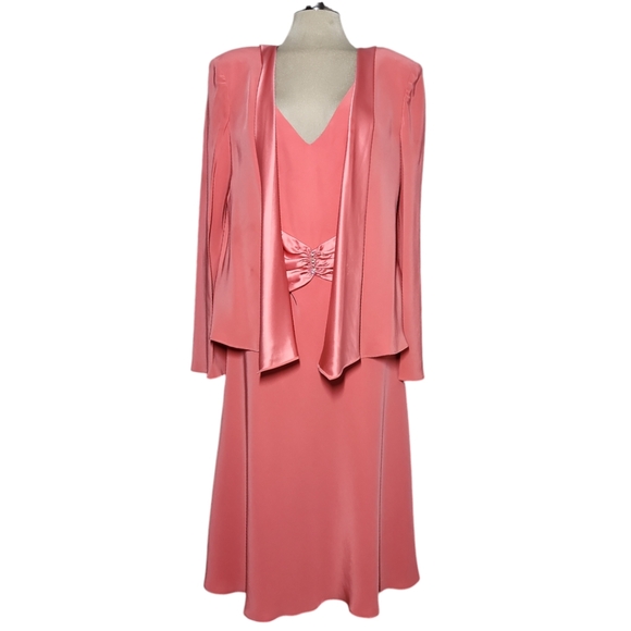 MONTAGE OCCASIONS  Luxury Pink  Formal dress with Jacket  Size 14 - Picture 6 of 16